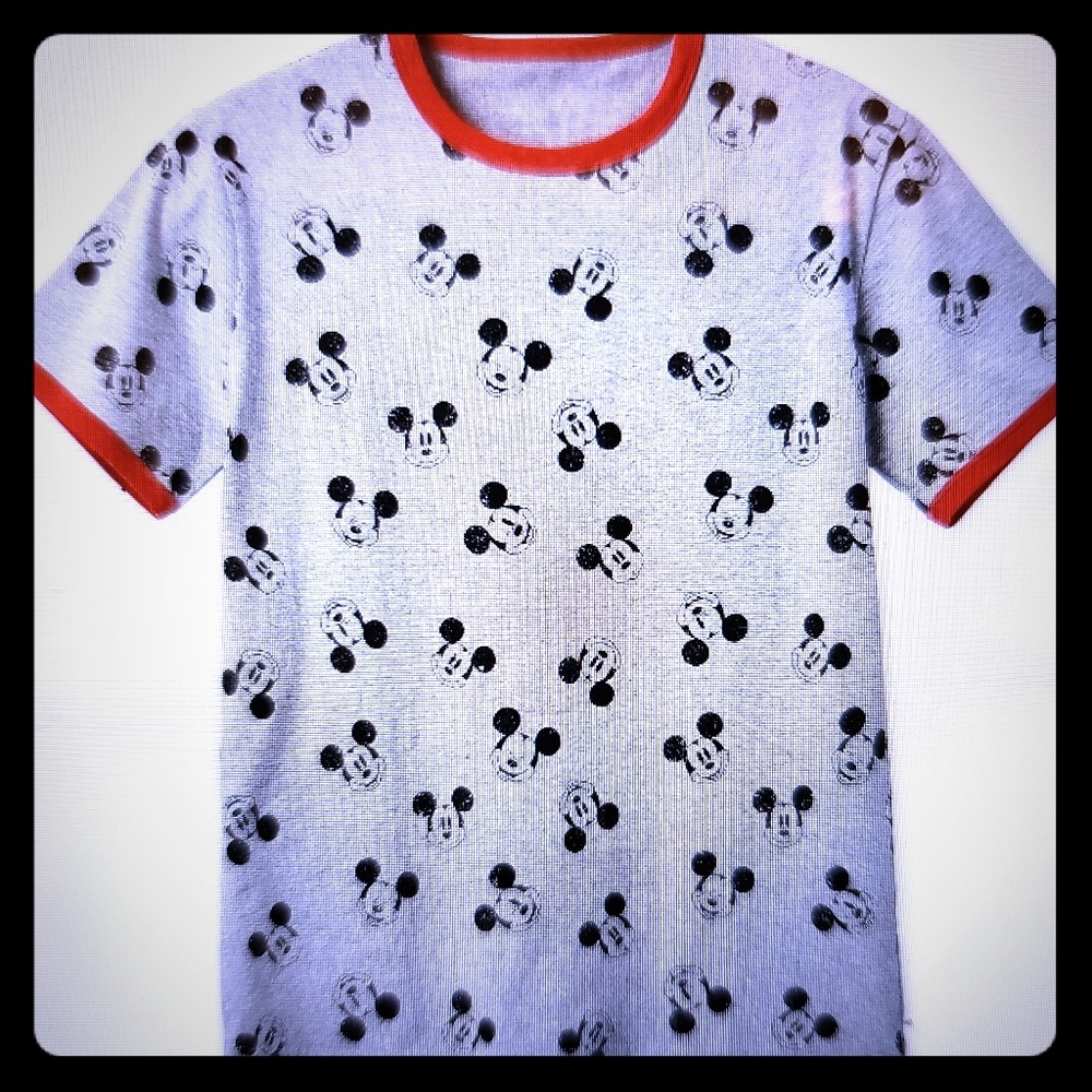 Disney Mickey Mouse Men's All Over T-Shirt Size M